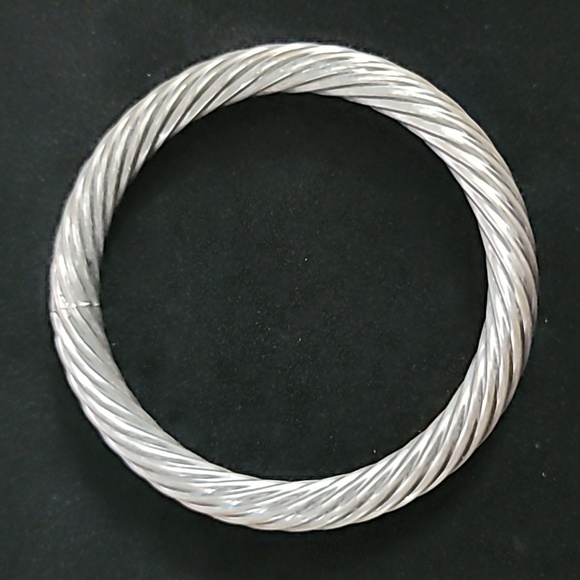 Chunky Metal Bangle Bracelet - Picture 1 of 3